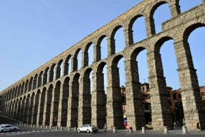 Madrid: Hiking & Visit Segovia Day Trip with Transport