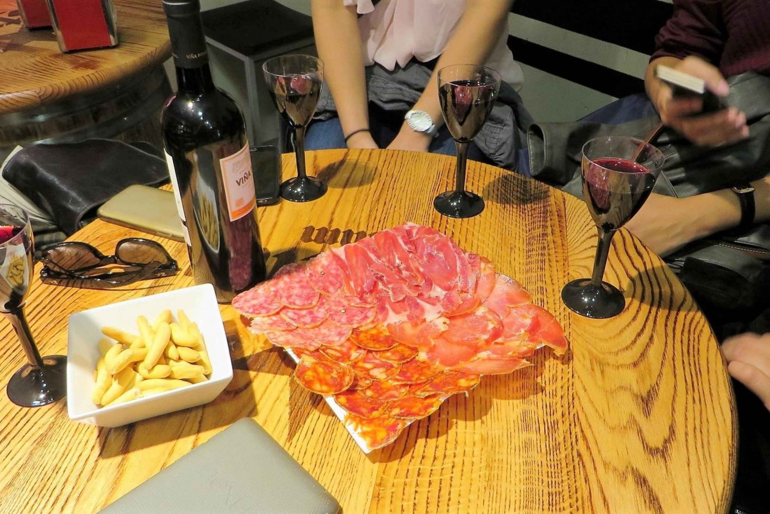 Madrid: Kulinarisk tur med ibéricoskinke og spansk vin