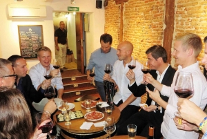 Madrid: tour gastronomico per piccoli gruppi di prosciutto iberico e vino spagnolo