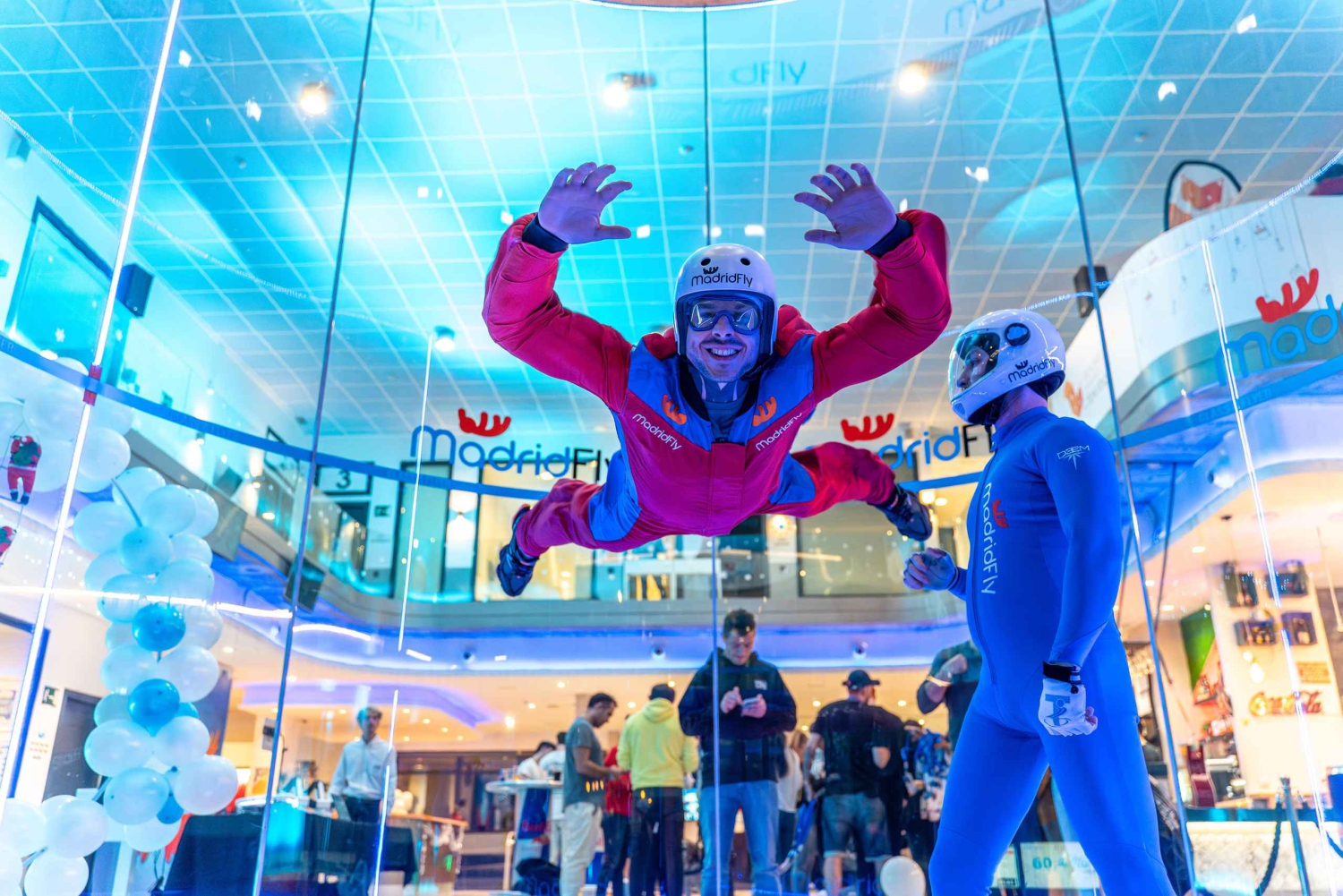 Madrid: Indoor Skydiving Experience
