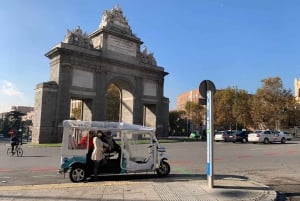 Madrid: Make your own 60 minutes tuk tuk tour