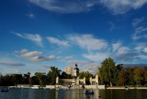 Madrid Must-see with Atardeder at the Debod Temple