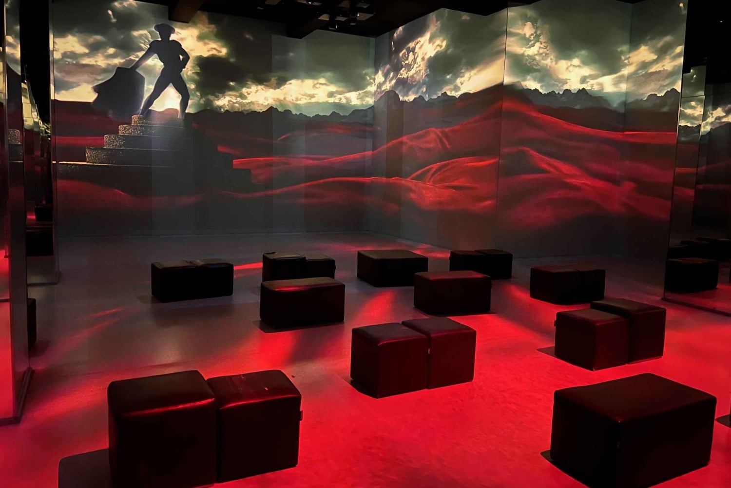 Madrid: Nomad Immersive Museum