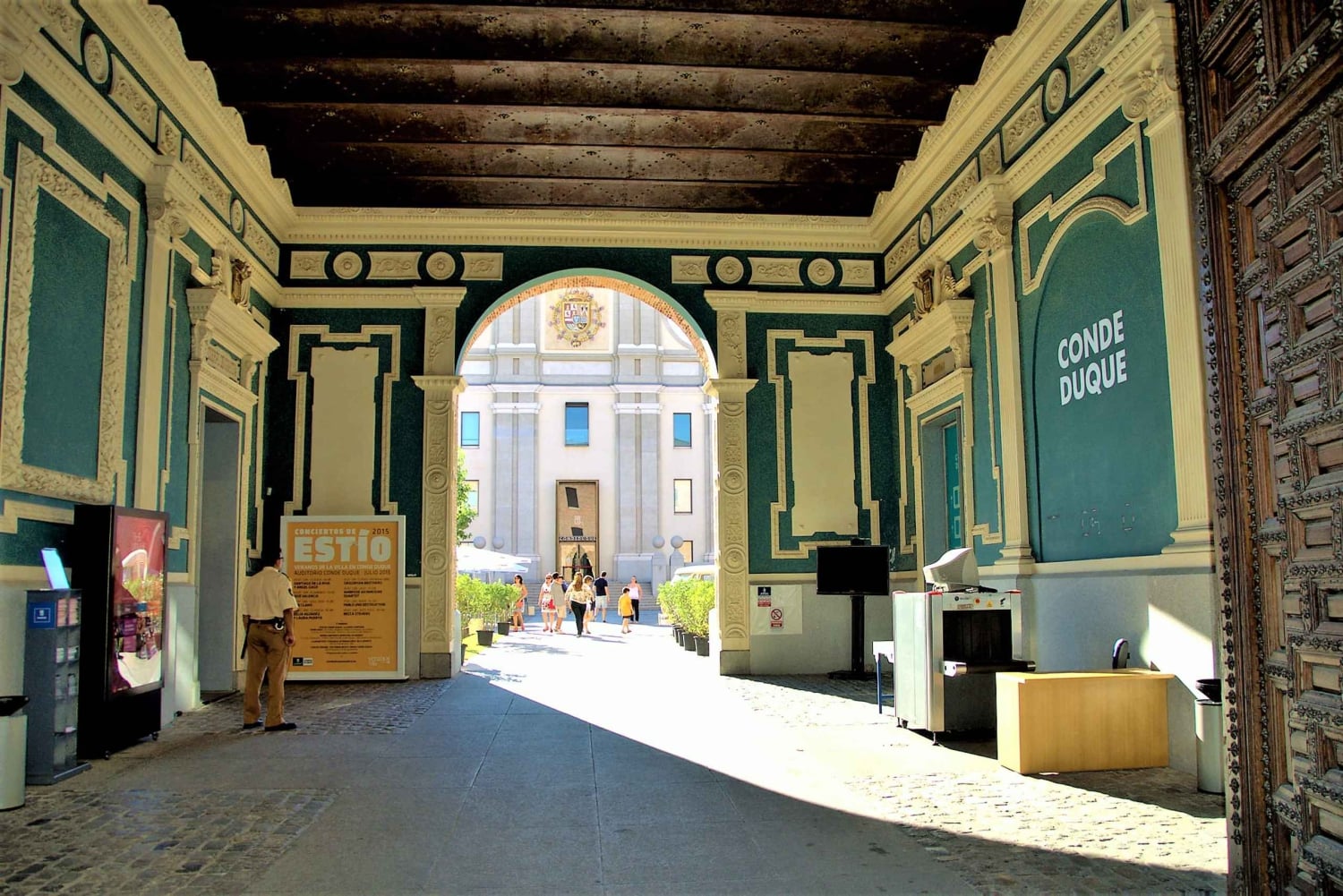 マドリッド：殴られた道を離れてプライベートウォーキングツアー