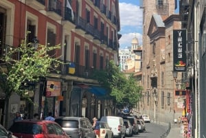 Madrid: Off the beaten track Private Guided Tour