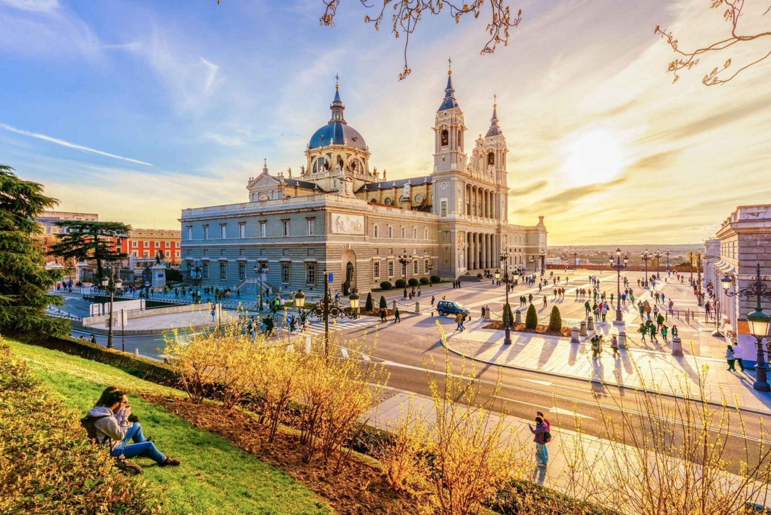 Madrid: Old Town Highlights Private Walking Tour