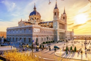 Madrid: Hoogtepunten van de oude stad: zelf begeleide speurtocht