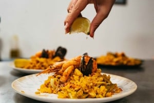 Madrid: Laboratorio di paella e sangria in centro città