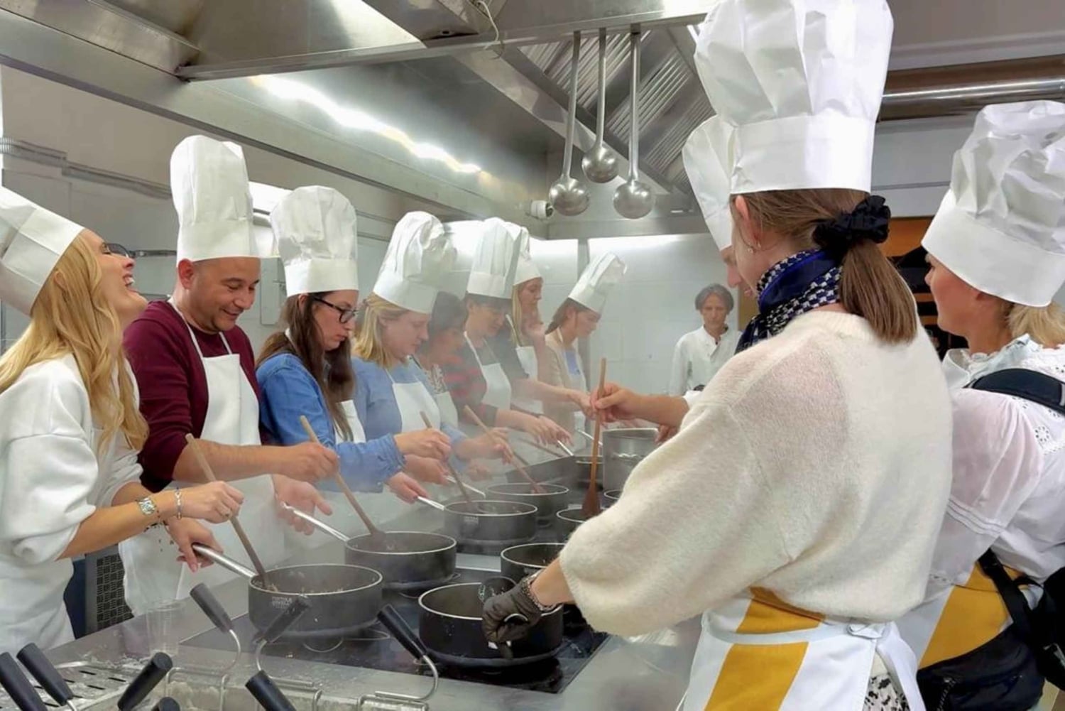 Madrid: faz paella, sangria e churros