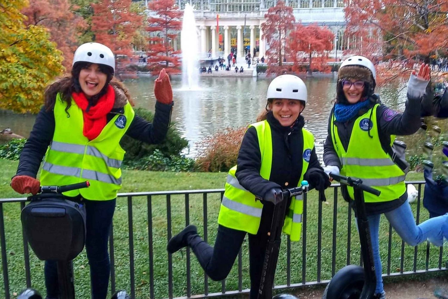 Madrid: Palaces and Statues Segway Tour in Retiro Park