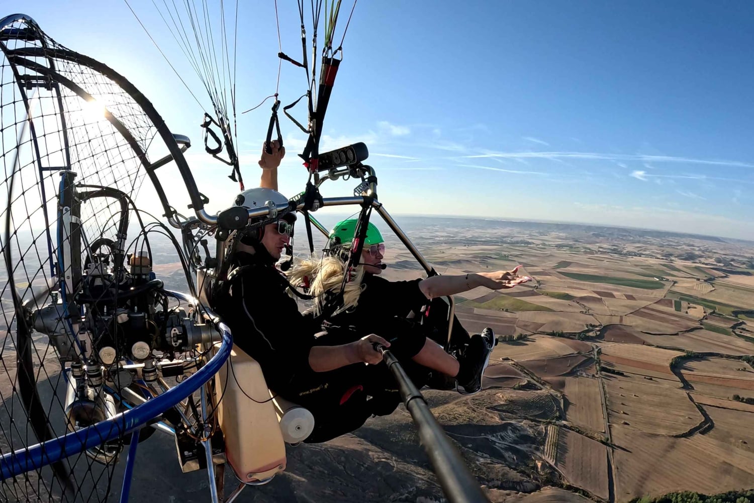 マドリード：パイロットと装備をご用意したパラモーター飛行体験