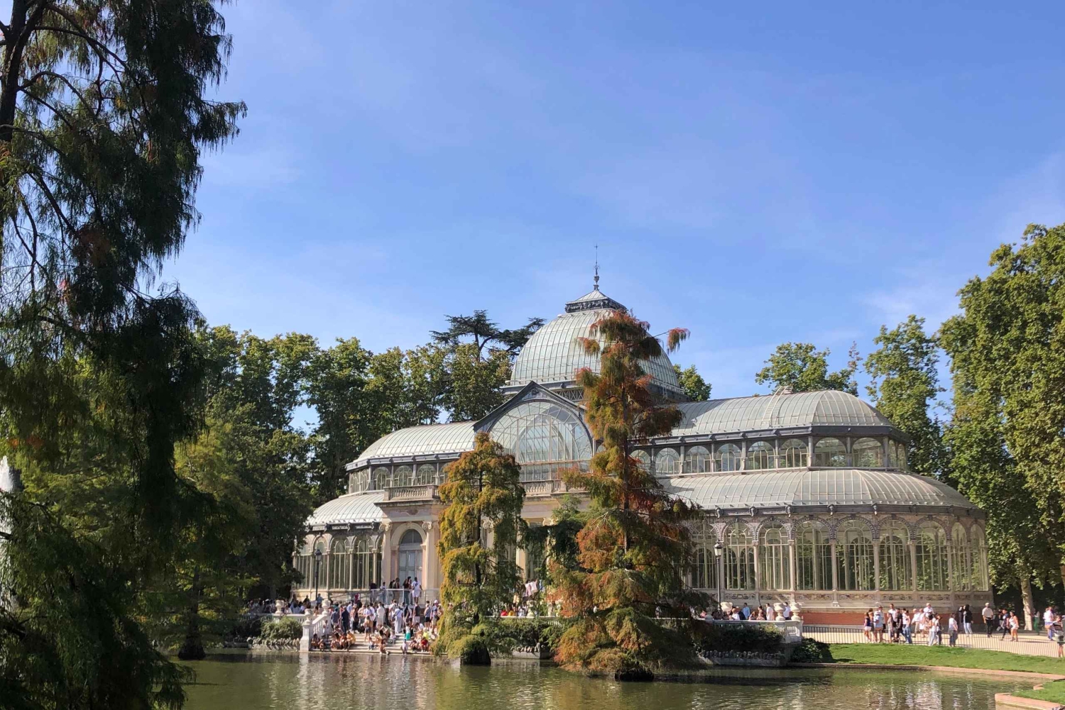 Madrid: Retiro-puisto ja Prado Avenue.