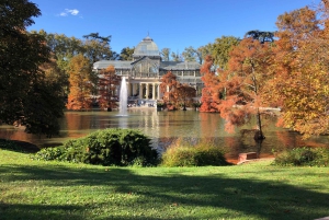 Madrid: Retiro-puisto ja Prado Avenue.
