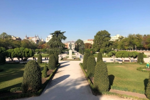 Madrid: Retiro-puisto ja Prado Avenue.