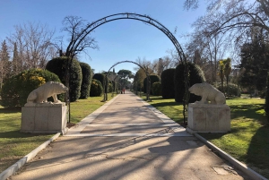 Madrid: Retiro-puisto ja Prado Avenue.