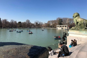 Madrid: Retiro-puisto ja Prado Avenue.