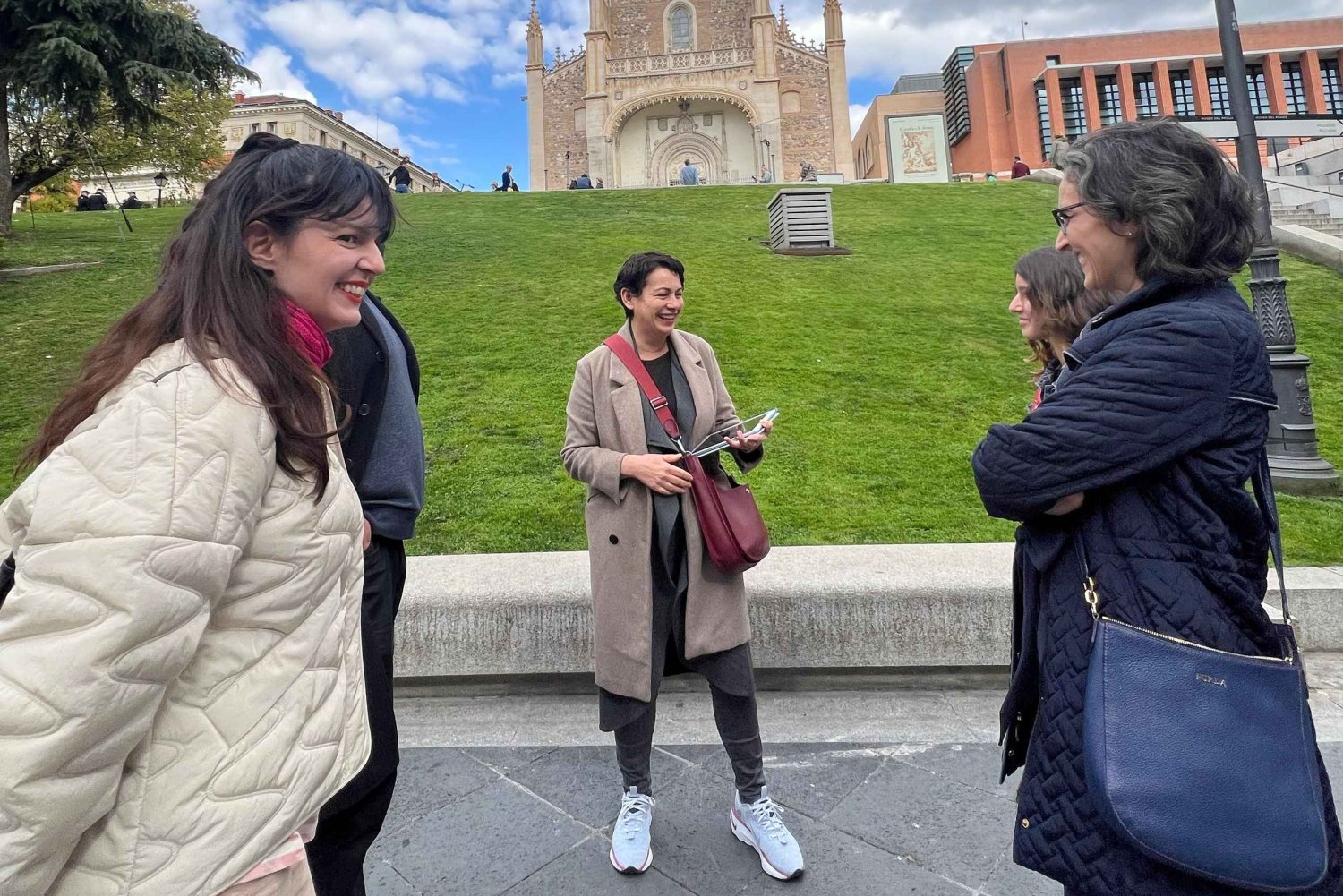 Madrid: Prado Museum Tour with Tapas and Drinks