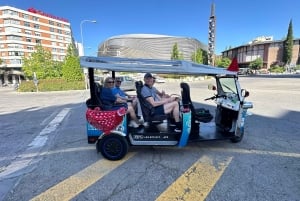 Madrid: Premium Private Tuk Tuk, Pickup, Monuments, Photos, and Museum