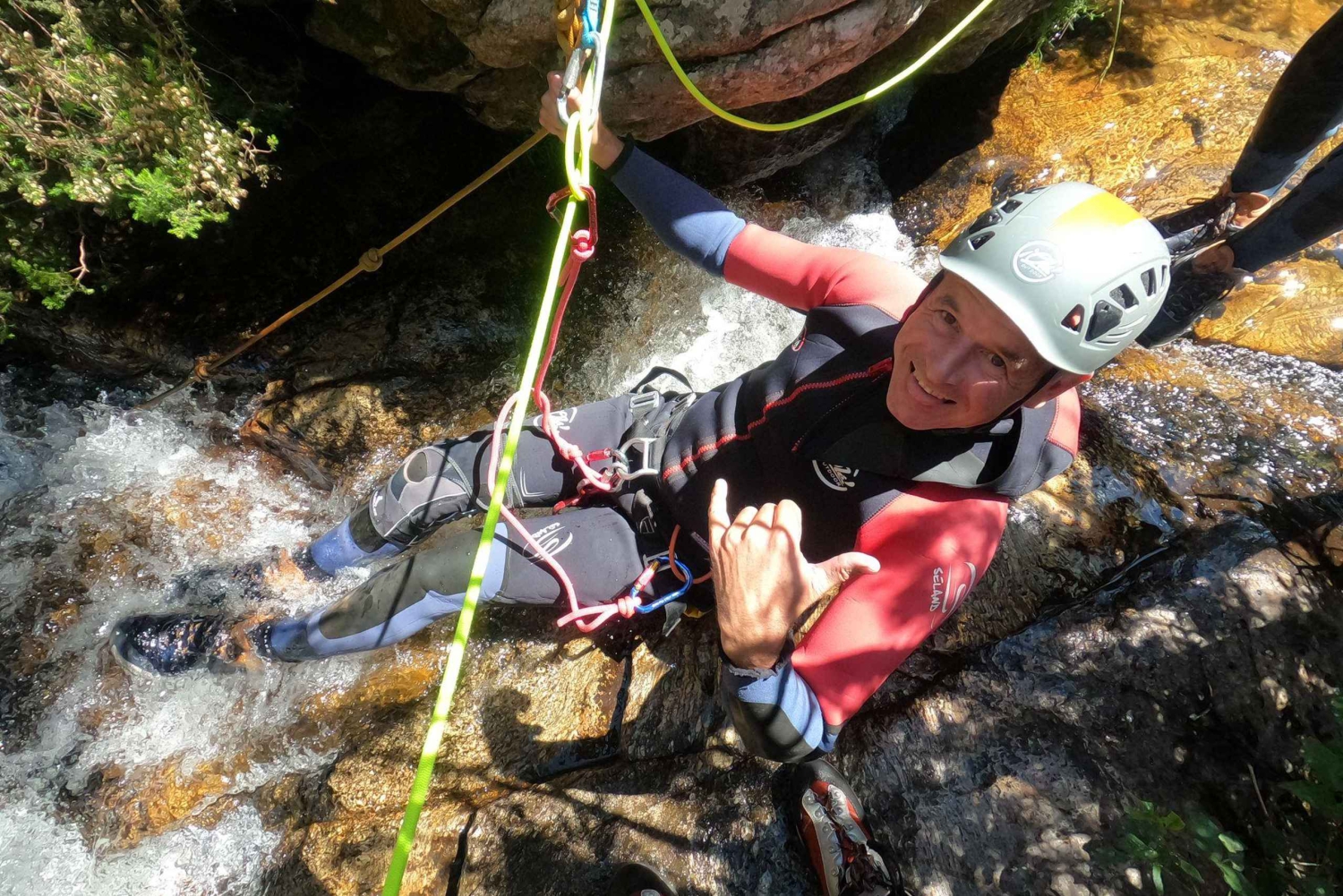 Madrid: Private Canyoning Adventure Tour with Transport