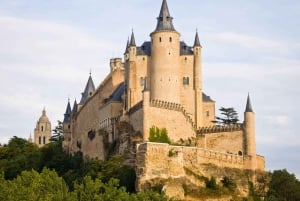 Madrid: Private Day Trip to Avila & Segovia