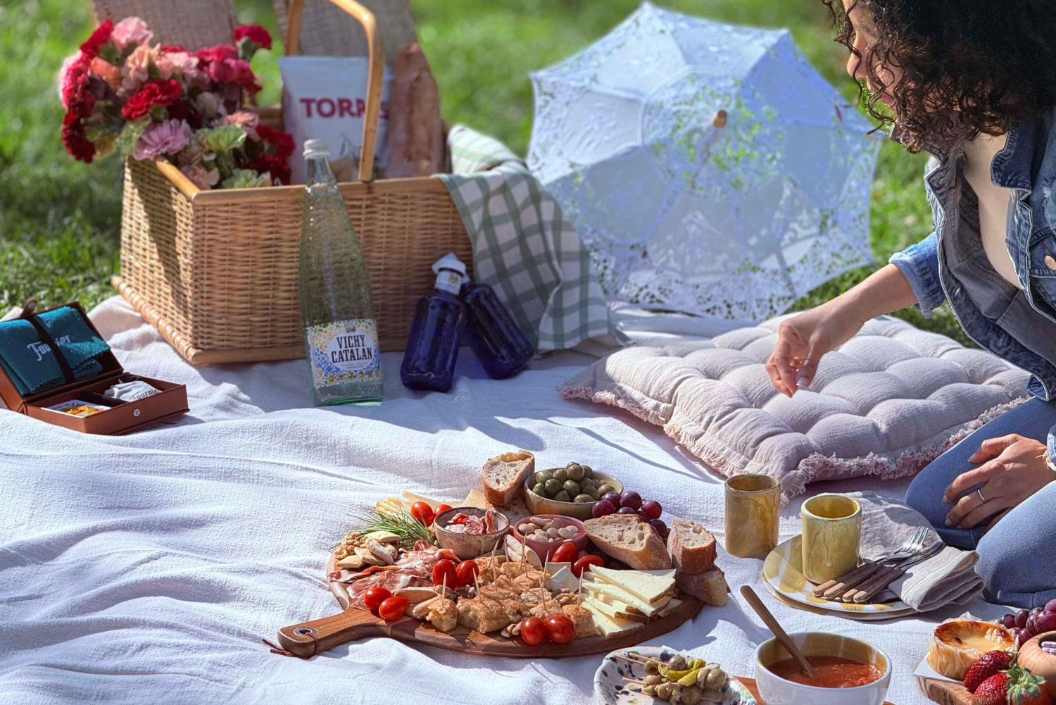Gourmet-spansk tapas-piknik i Retiro-parken (privat)