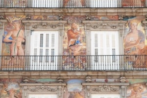 Madrid: Private Highlights Walking Tour with Rooftop Stop