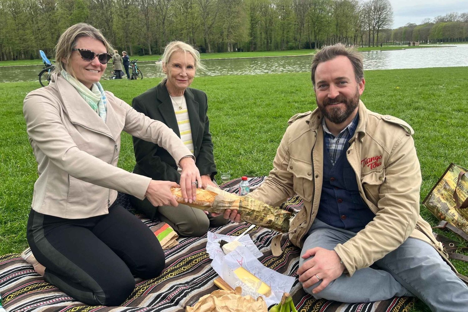 Madrid: Private Sidecar Tour with Tapas and Drinks