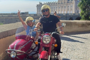 Madrid: Tapaksia ja juomia sisältävä yksityinen sivuvaunukierros.