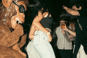 マドリード：パブクロール | 無料のショット & 無料のクラブ入場