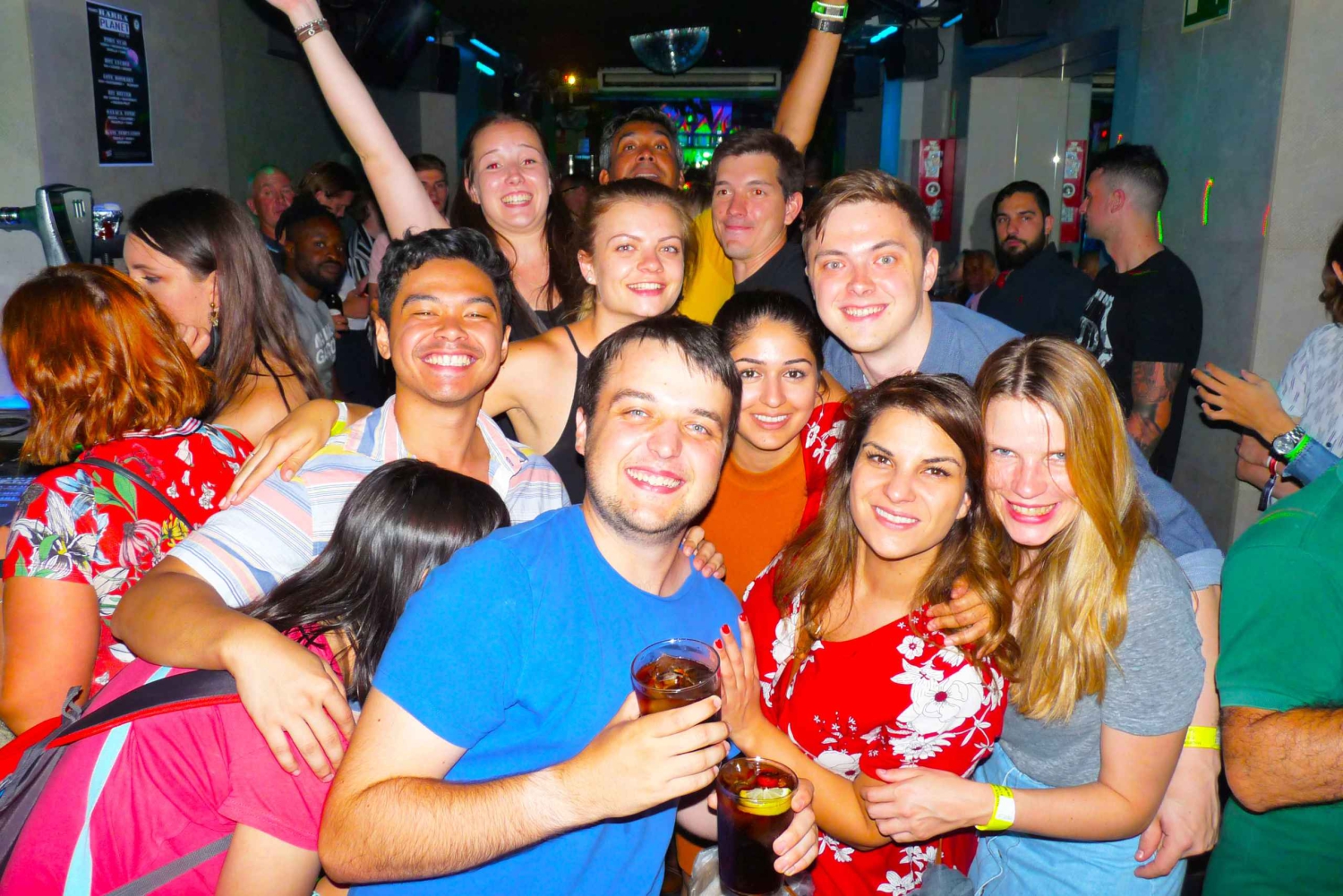 Madrid: Pub Crawl Madrid En marcha desde 2005 Exploración de bares