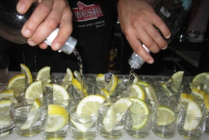 Madrid: Pub Crawl Madrid En marcha desde 2005 Exploración de bares