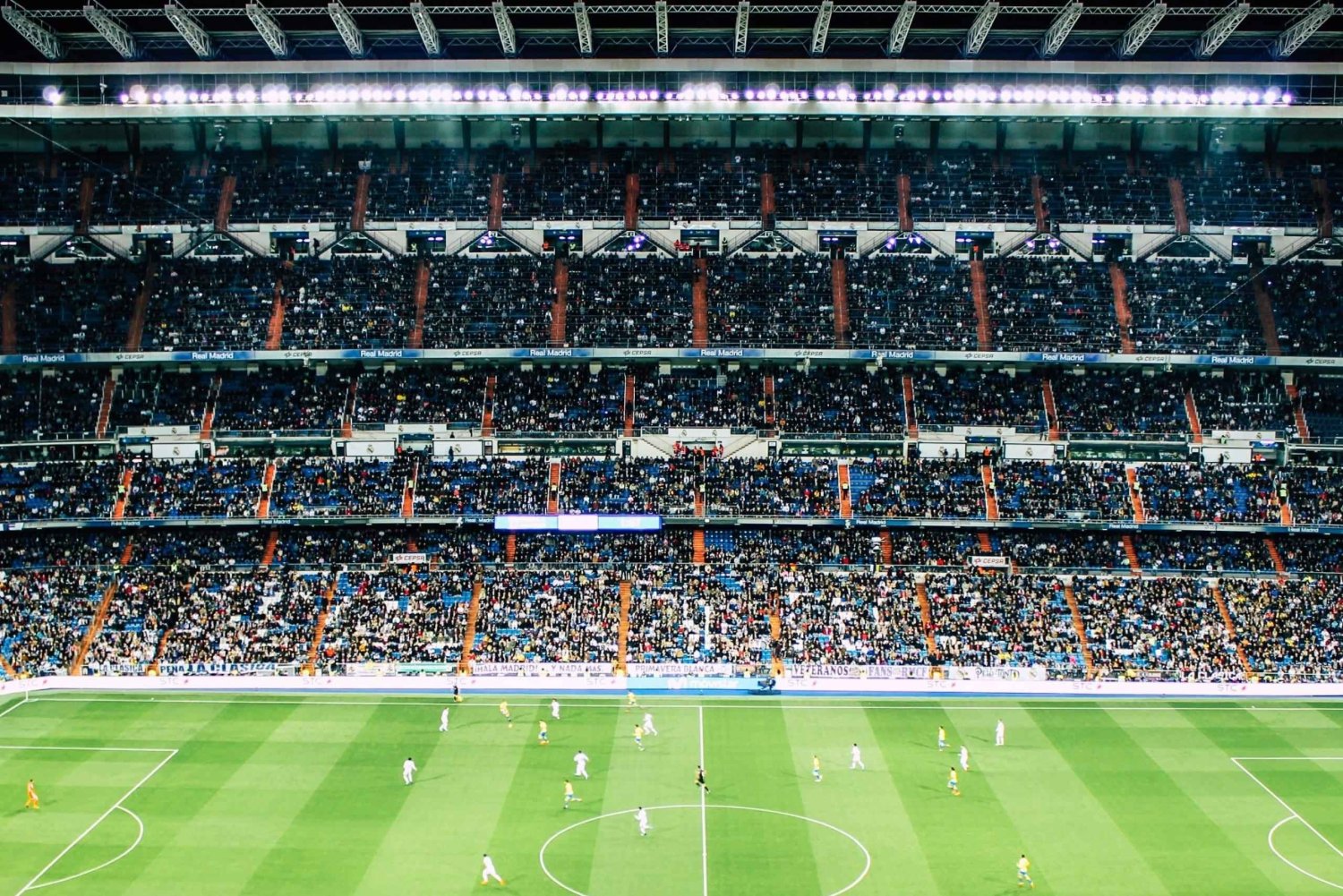 Madrid: Bernabeu Stadium and Museum Tour + Tapas