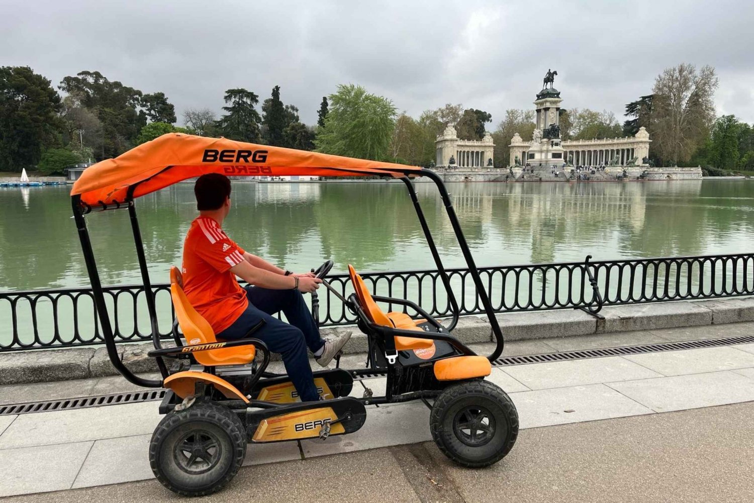 Madrid: Retiro Park Guided Electric 4 wheel Vehicle Tour