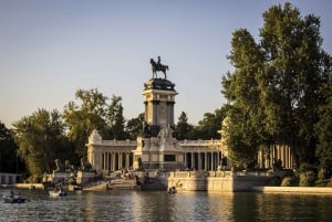 Madrid : Visite guidée du parc du Retiro et dégustation de tapas