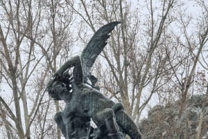 Madrid: Retiro Park Guided Tour with a Photographer