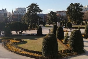 Madrid: tour a piedi del Parco del Retiro con biglietto per il Museo del Prado