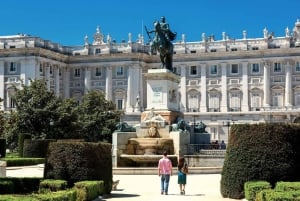 Madrid: Royal Palace Entry Ticket & In-app Tour