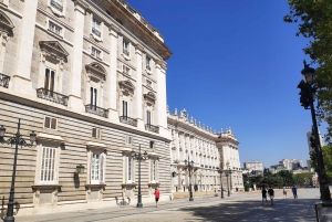 Madrid: Kuninkaallinen palatsi Pääsylippu ja pienryhmäkierros
