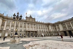 Madrid: Ticket de entrada al Palacio Real y tour en grupo reducido
