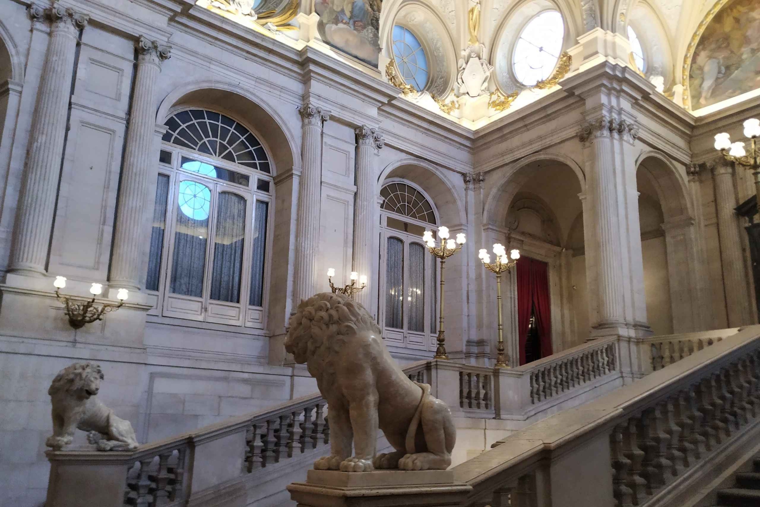 Madrid: Gemeinsame Führung durch den Königspalast