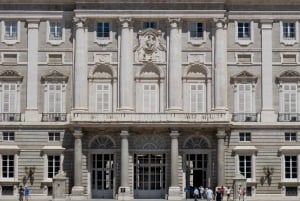 Madrid: tour guidato del Palazzo Reale con ingresso