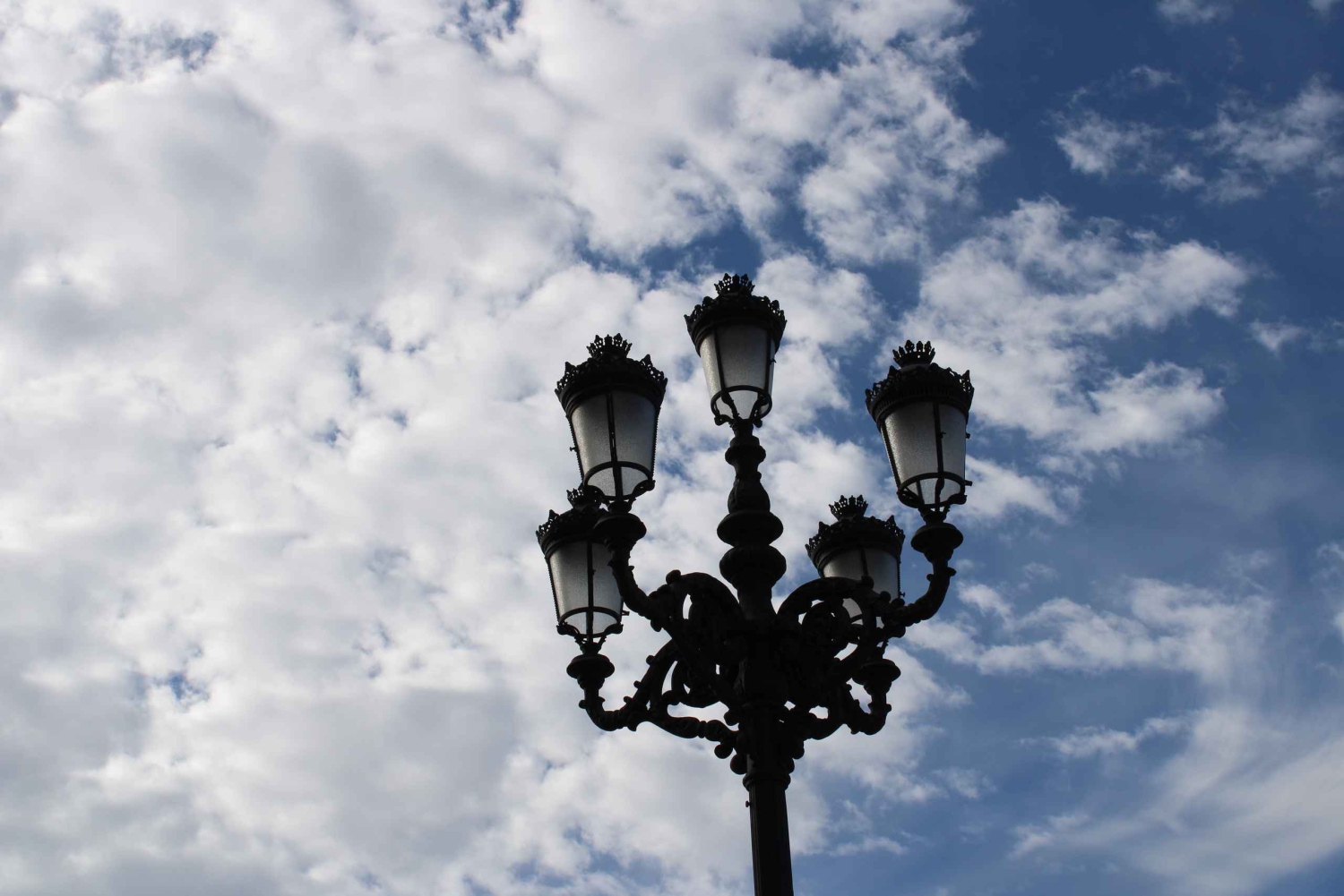 Madrid: tour guidato del Palazzo Reale con biglietto d'ingresso