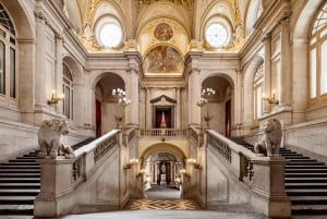 Madrid: Guidet rundvisning i kongepaladset med billet til at springe køen over