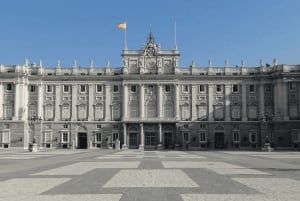 Madrid: Royal Palace Private Guide with Expert Guide