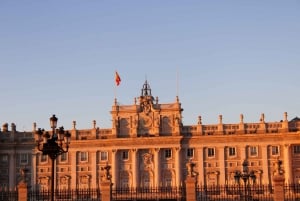 Madrid: Royal Palace Private Tour with Entry Ticket