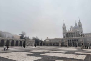 Madrid : Visite privée du Palais Royal avec billets coupe-file