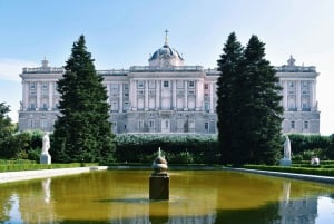 Madrid: Royal Palace Skip-the-Line Entry with Audio Guide