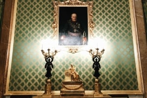 Madrid: Royal Palace Skip-the-Line Guided Museum Tour