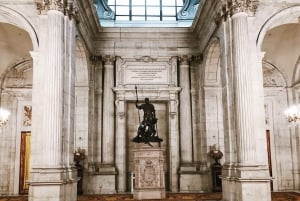 Madrid: Royal Palace Skip-the-Line Guided Museum Tour