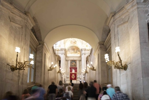 Madrid: Königspalast-Tour, Flamenco-Show und Tapas mit Getränk